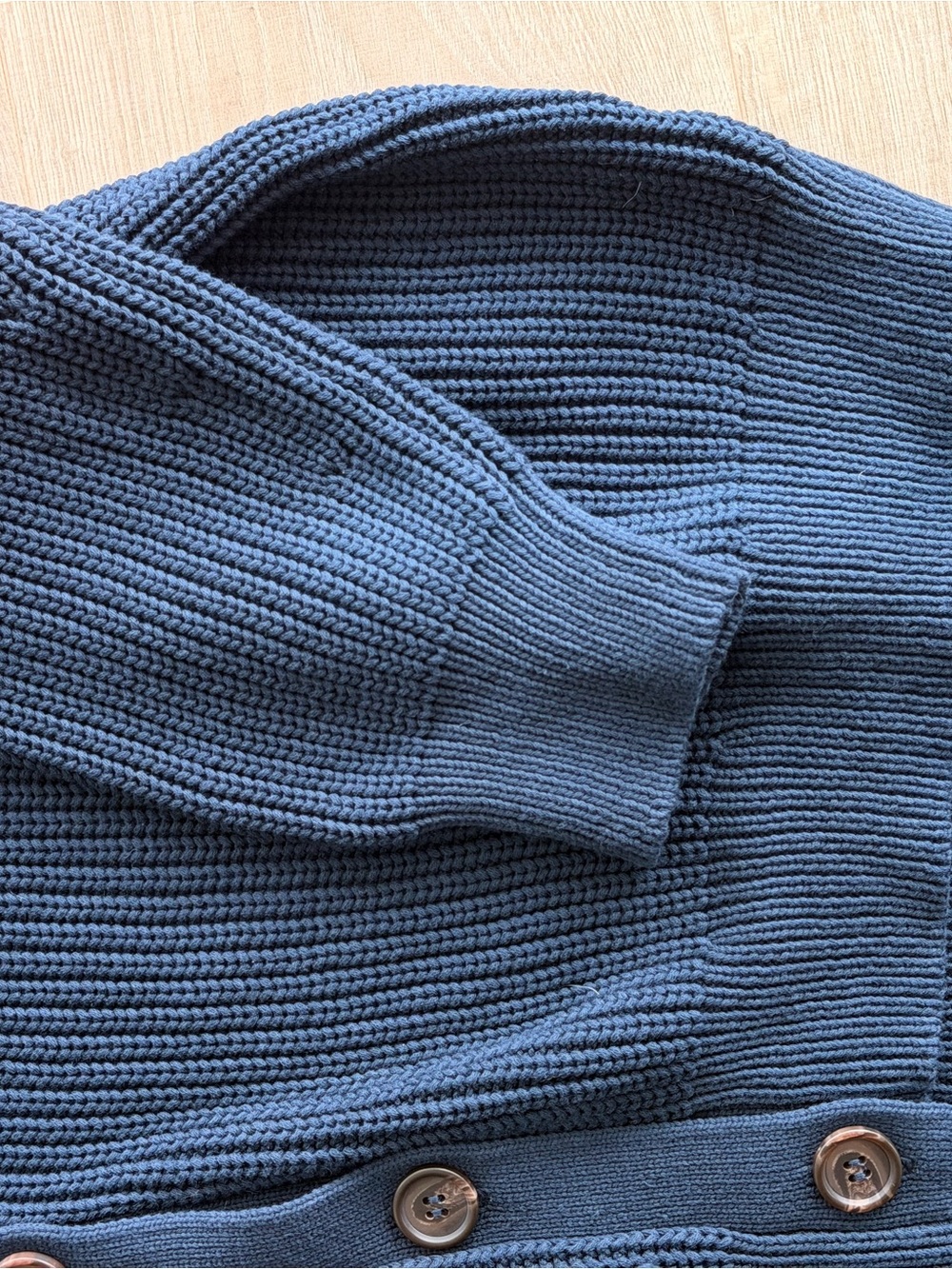 Jenni Kayne Navy Ribbed V‑Neck Button Cardigan - Picture 6 of 6